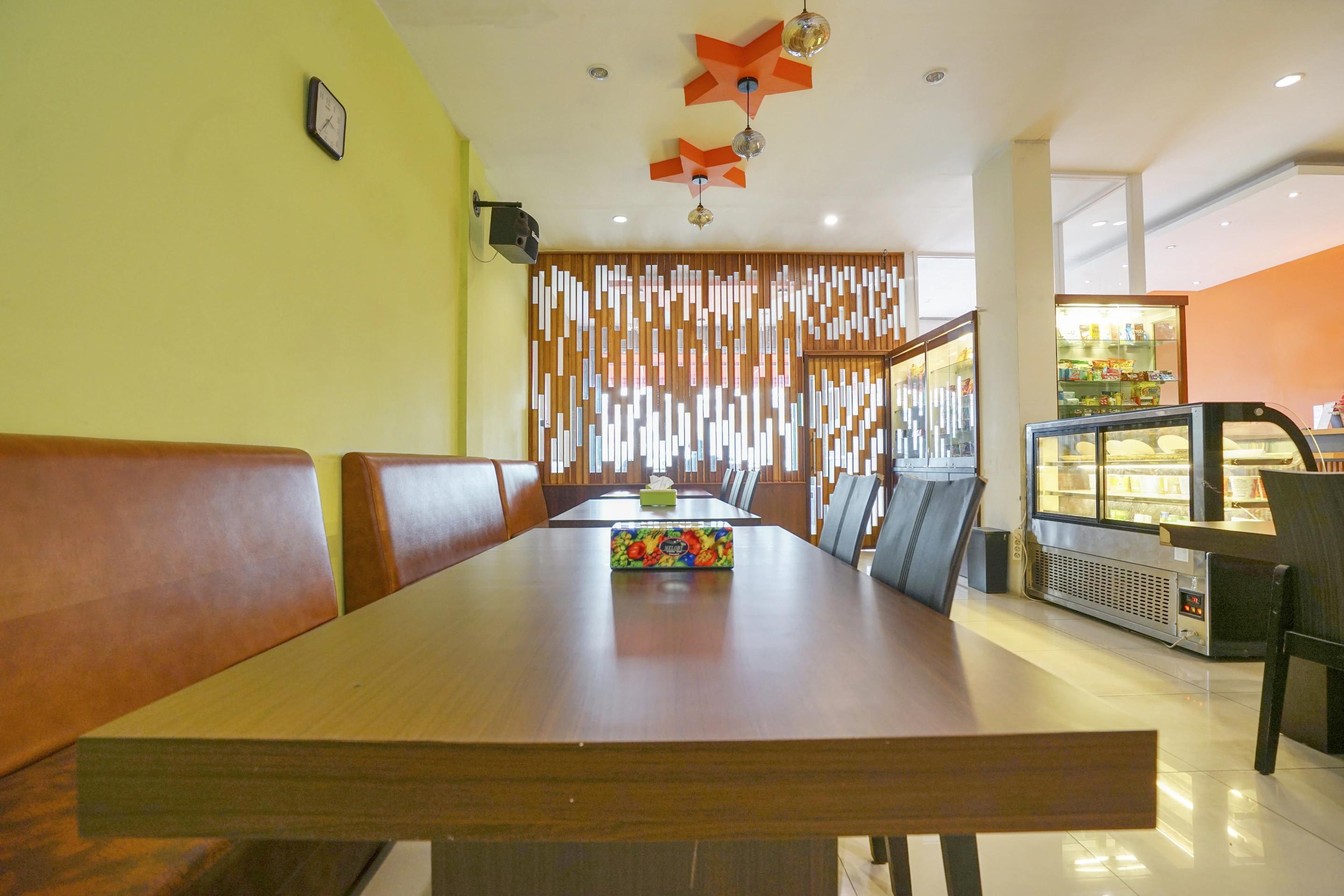 Oyo 251 The Maximus Inn Hotel Palembang Exteriér fotografie
