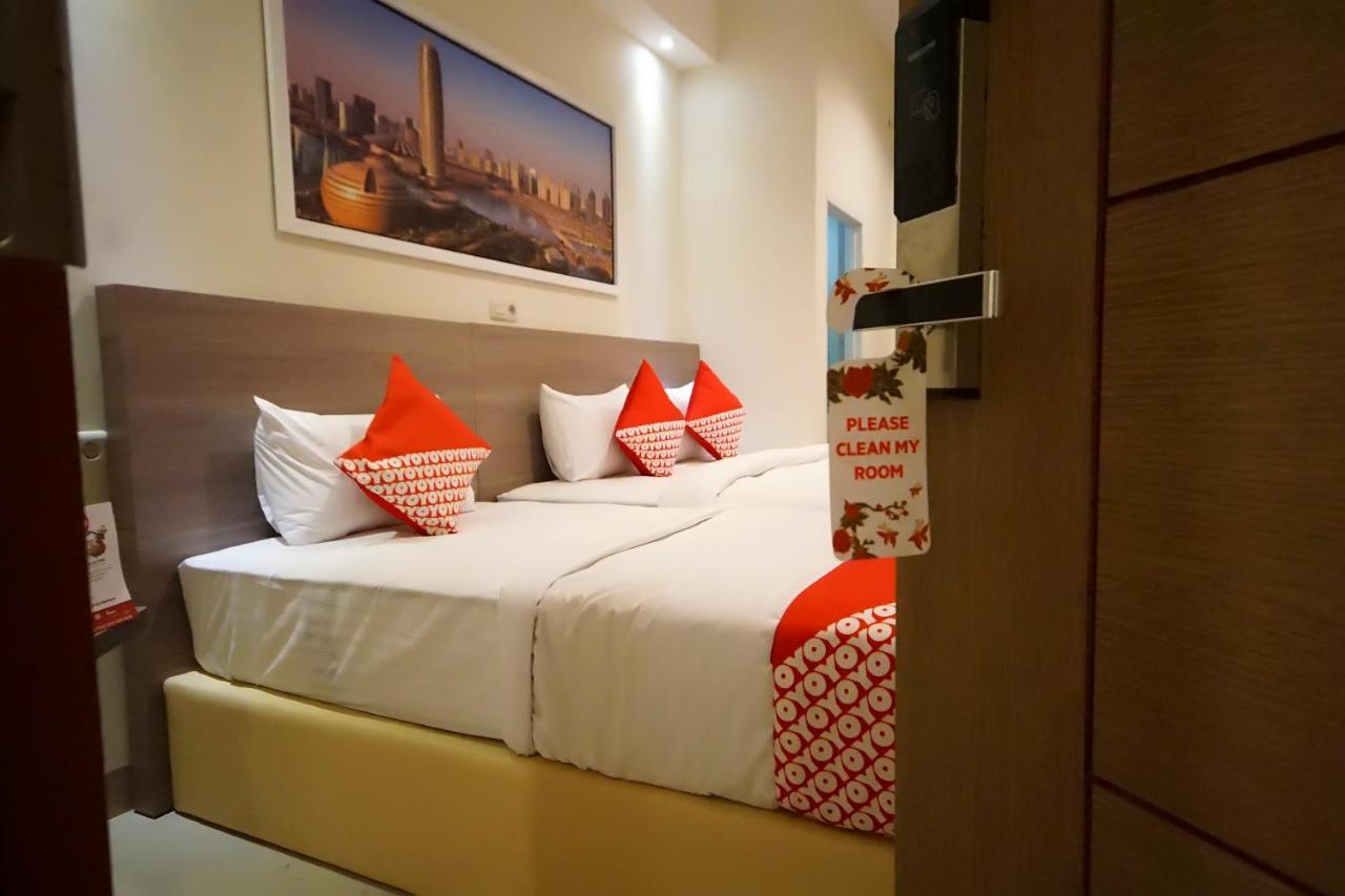 Oyo 251 The Maximus Inn Hotel Palembang Exteriér fotografie