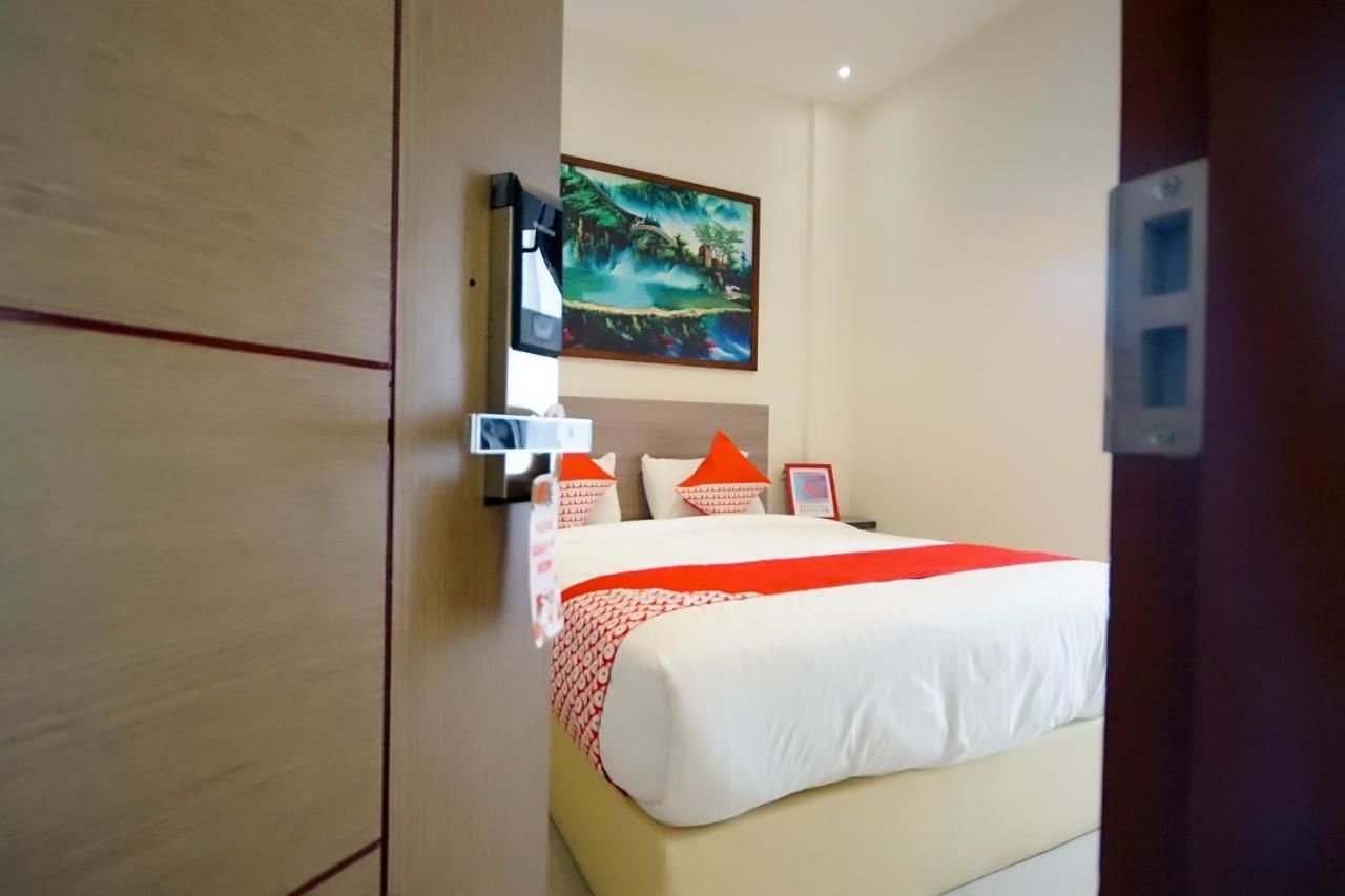 Oyo 251 The Maximus Inn Hotel Palembang Exteriér fotografie
